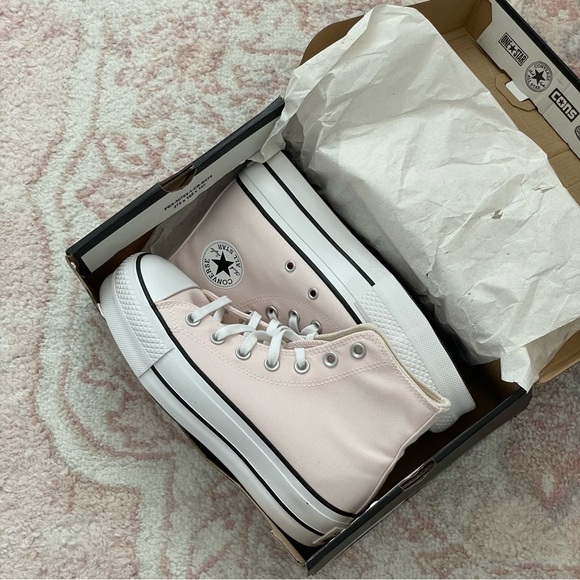Light Pink Converse Platforms - Picture 2 of 5